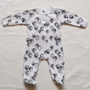 COTTON POMPOM CHILDREN'S FOOTIE BALLOONS 3-6M